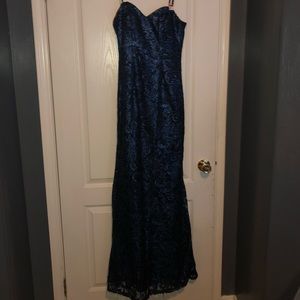 Bariono Australia strapless lace mermaid dress